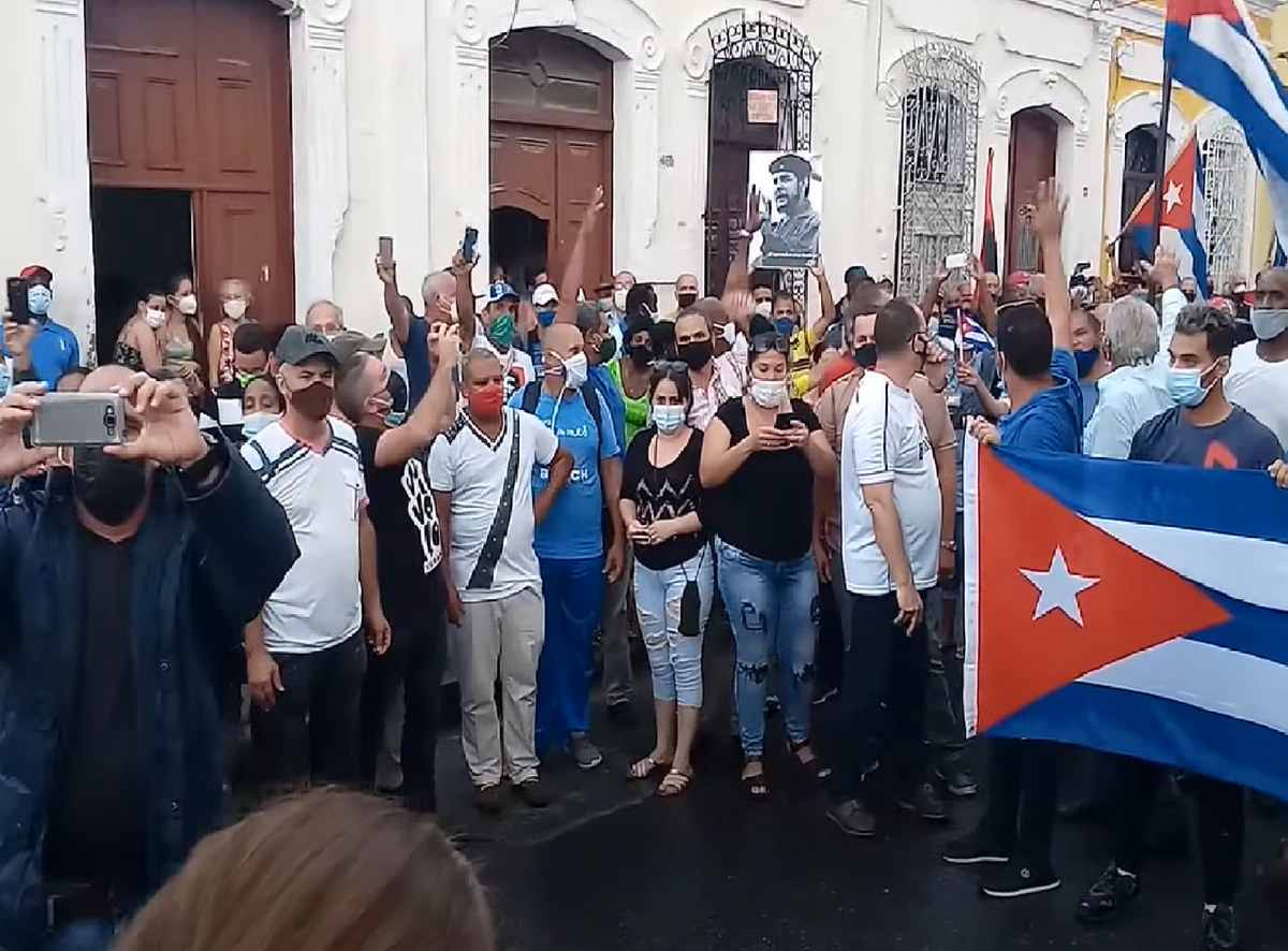 Moment image for 2021 Cuban protests