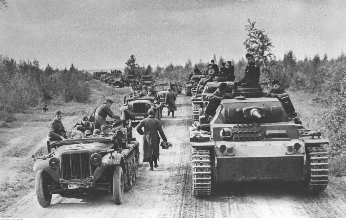 Moment image for German tank armies began their offensive towards Klin