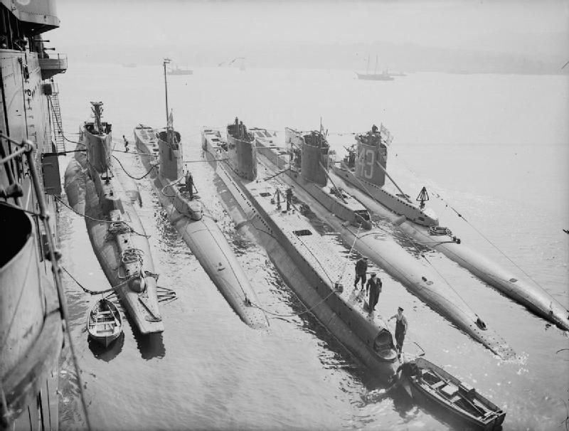 Moment image for HMS Upright sinks Italian cruiser