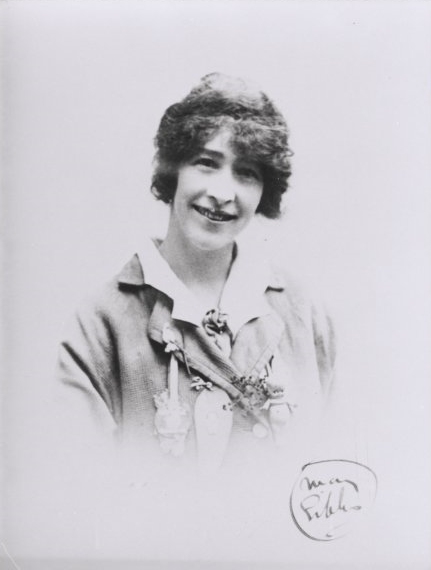 Moment image for Norman Lindsay and May Gibbs: Deaths of Celebrated Author-Artists