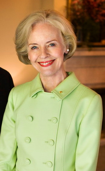 Moment image for Quentin Bryce becomes first female Governor-General.