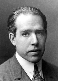 Moment image for Niels Bohr: Pioneer of Atomic Physics in the Early 20th Century