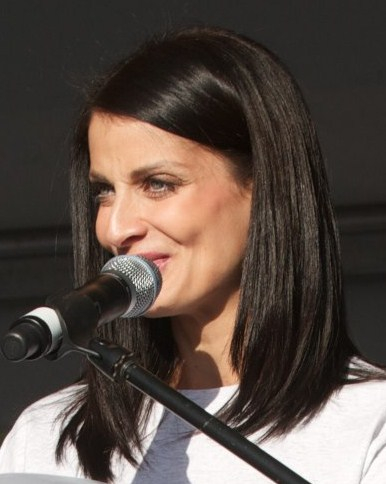 Moment image for Dayanara Torres: Miss Universe Success in the Early 1990s
