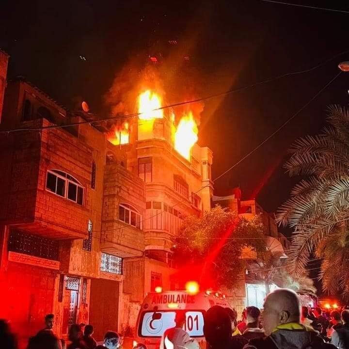 Moment image for Jabalia Fire Claims 21 Lives Including At Least 7 Children