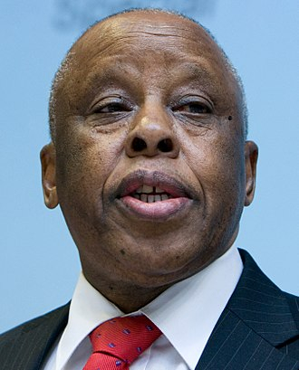 Moment image for Former President Festus Mogae Wins $5M Prize for Good Governance