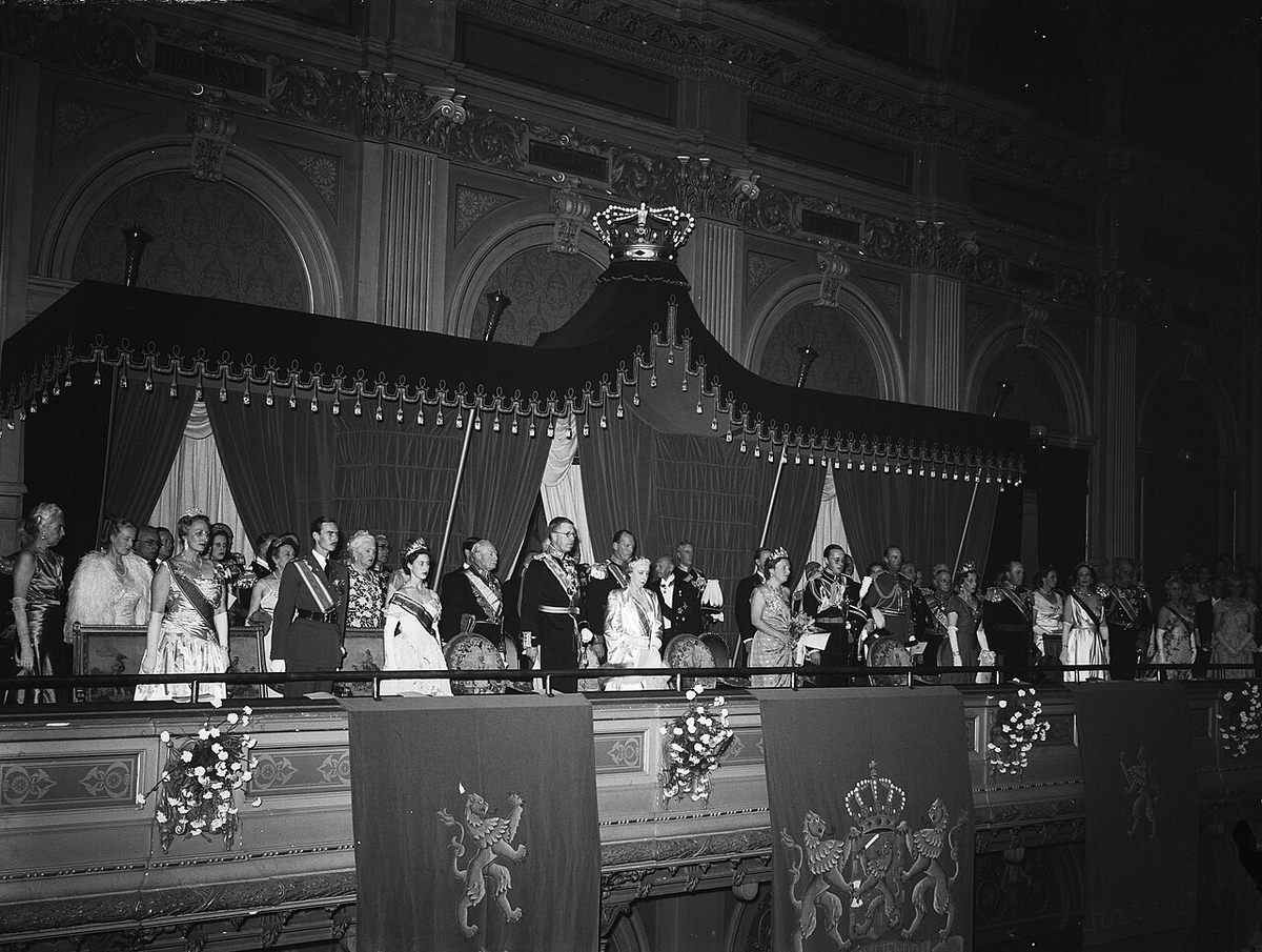Moment image for Monarchy Shift: Queen Wilhelmina abdicates for Queen Juliana, changing Dutch monarchy