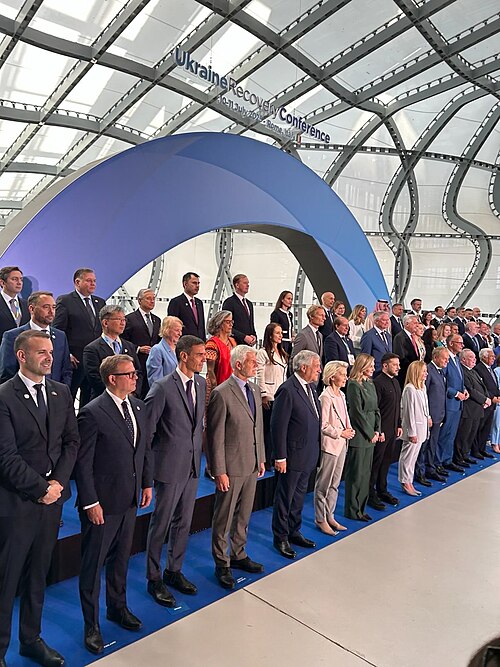 Moment image for Ukraine Recovery Conference held in Rome