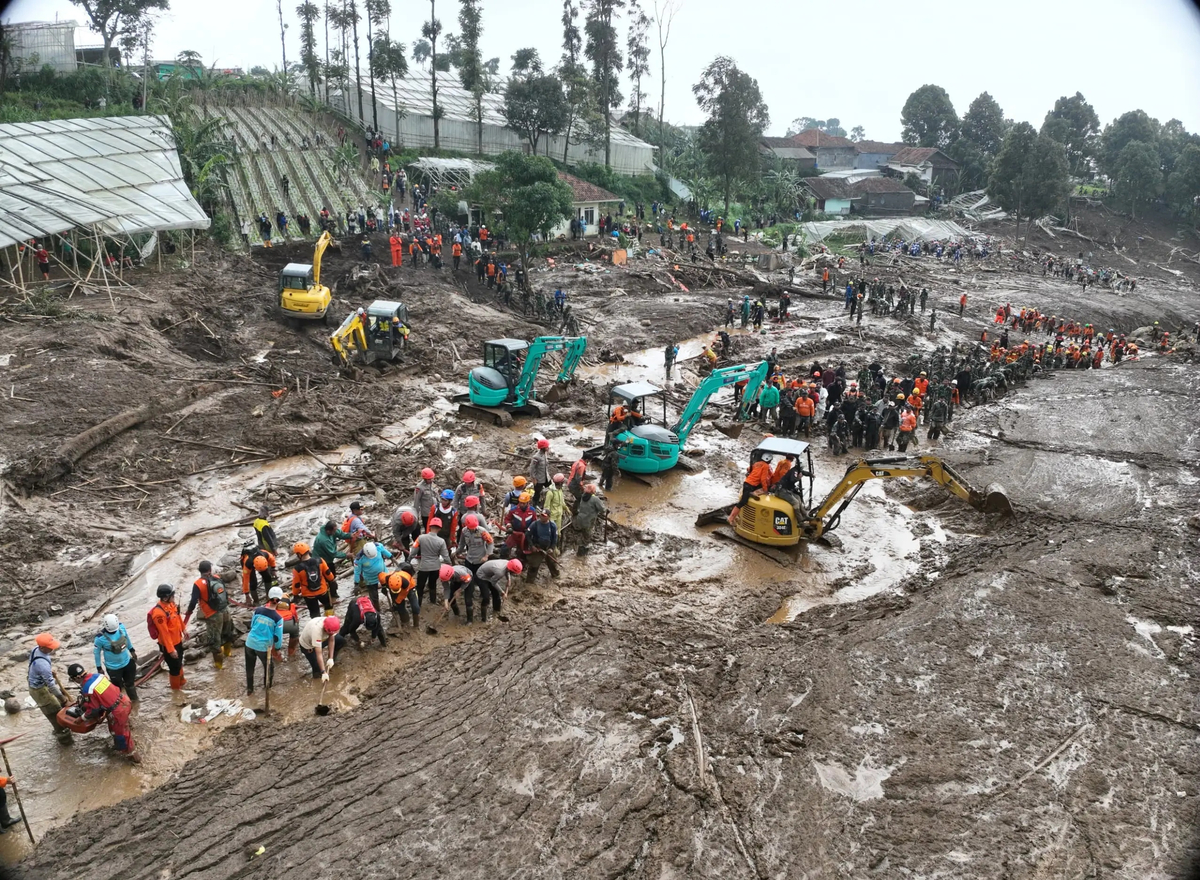 Moment image for West Java Landslides Kill at Least 70 People and Leave 10 Missing in Indonesia