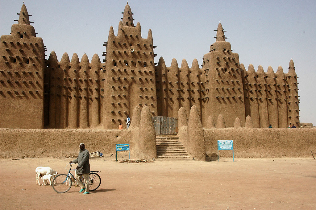 Moment image for Completion of the Great Mosque of Djenné