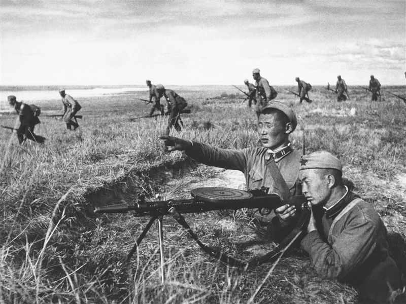 Moment image for China recognizes Mongolia's independence after World War II.
