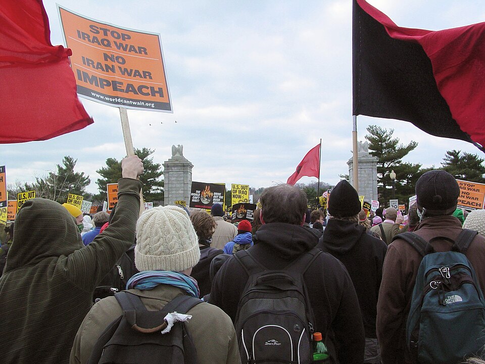 Moment image for Thousands march from the Lincoln Memorial to protest the Iraq War at the Pentagon