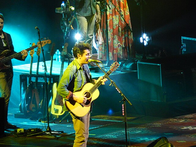 Moment image for Romance with John Mayer Amid Public Scrutiny