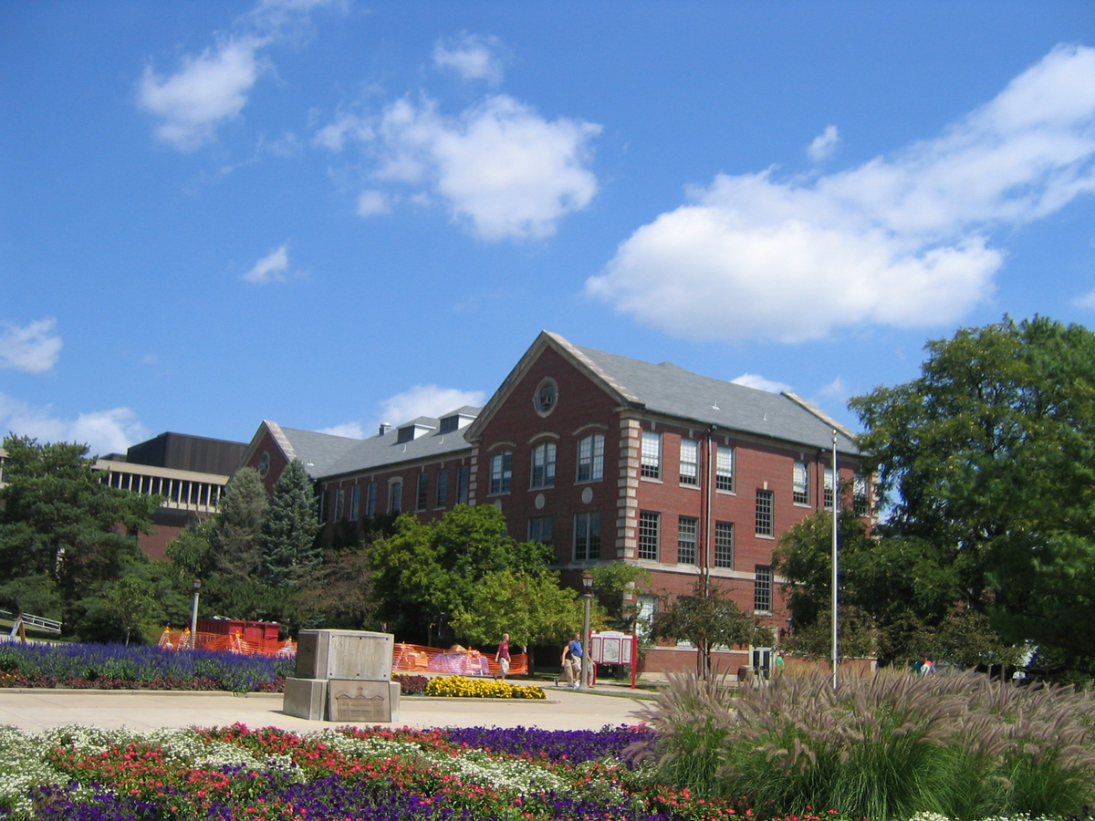 Moment image for Keynote speaker for Illinois State University Business Week